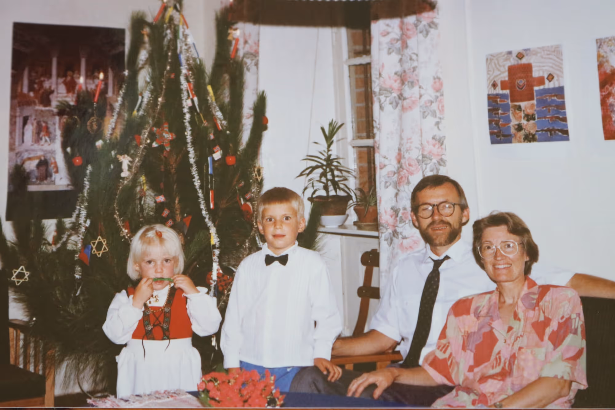 Julaften i Fianarantsoa - med skikkelig juletre i 1991.