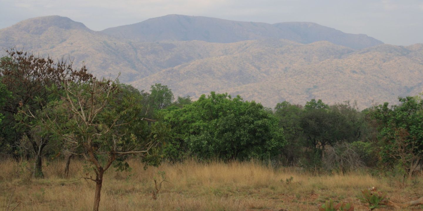 Landskap nær Kamashi, Etiopia