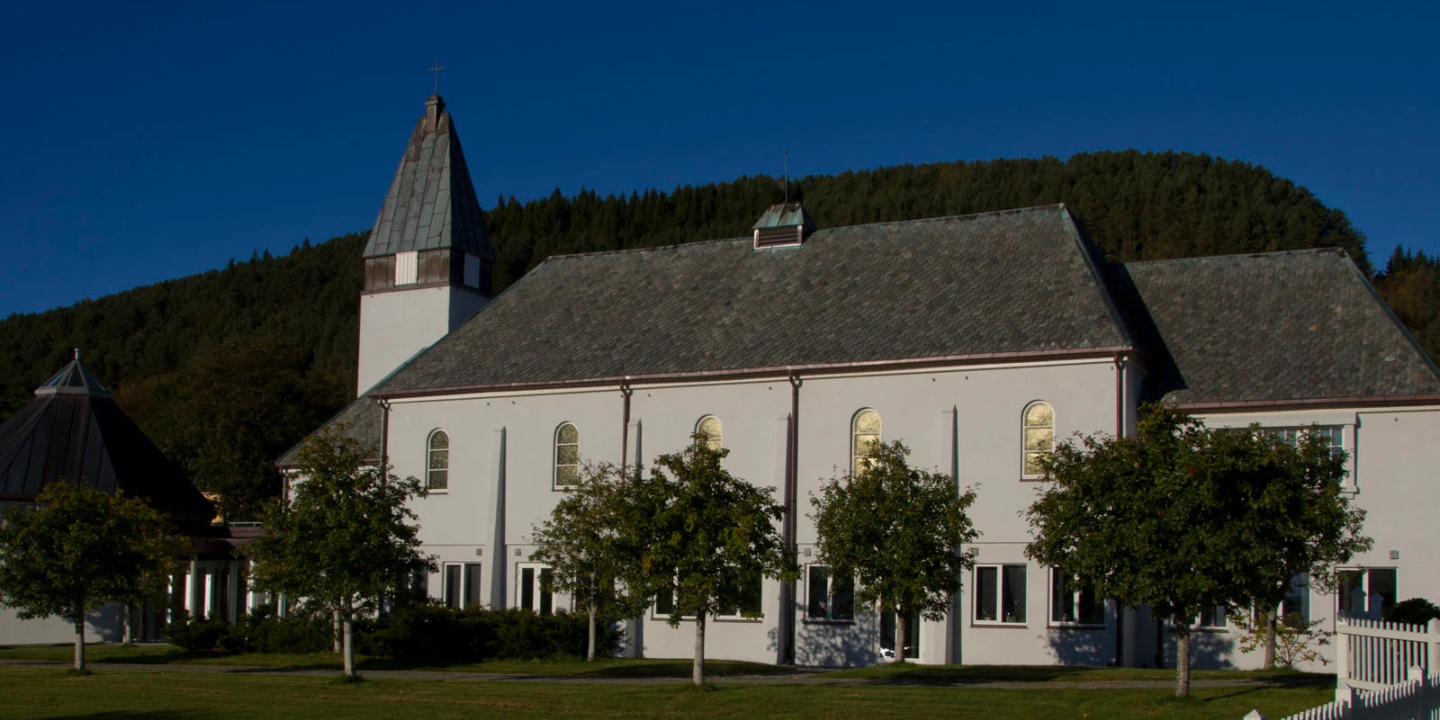 Valderøy kyrkje