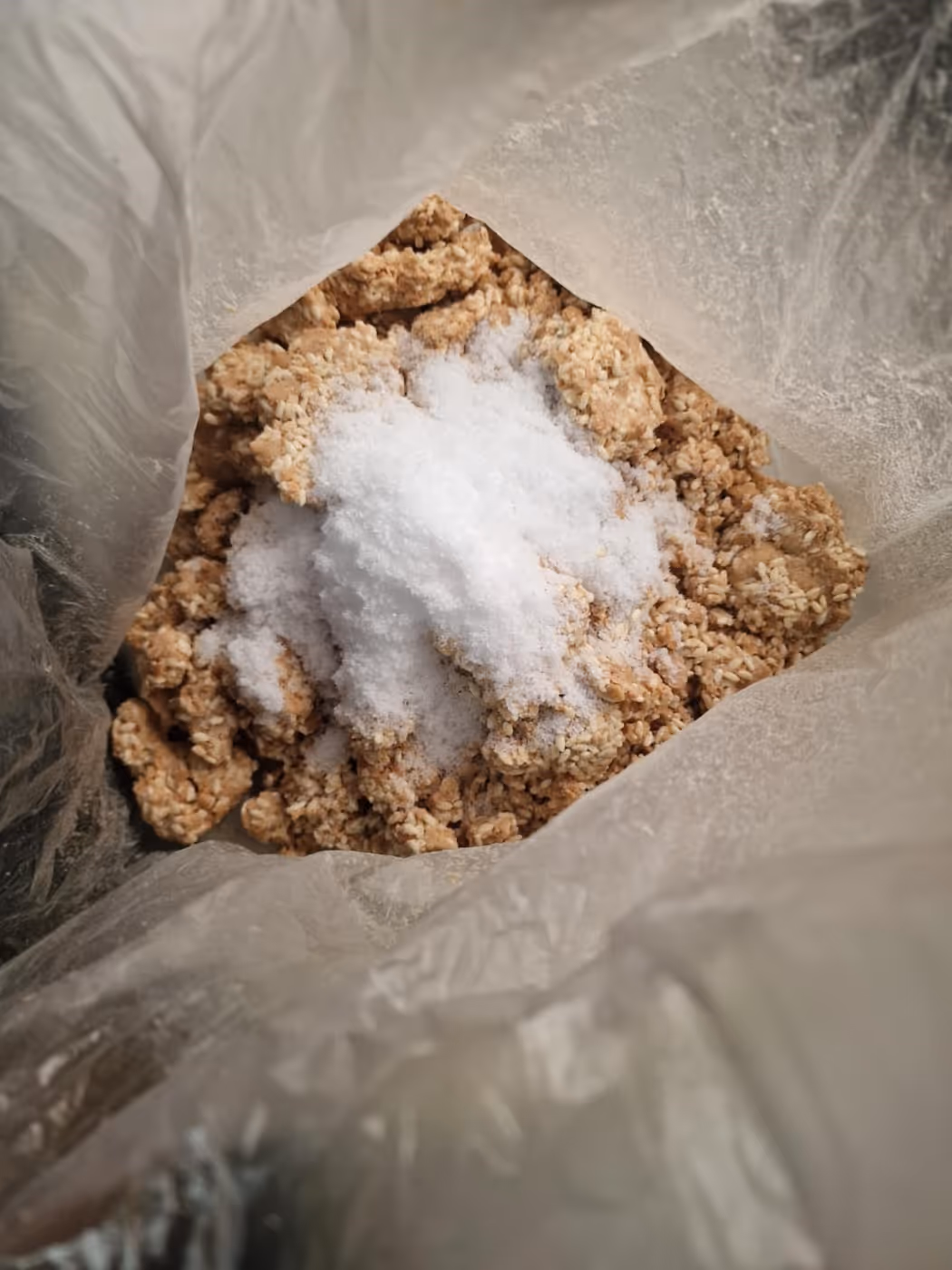 Bildet viser miso med salt