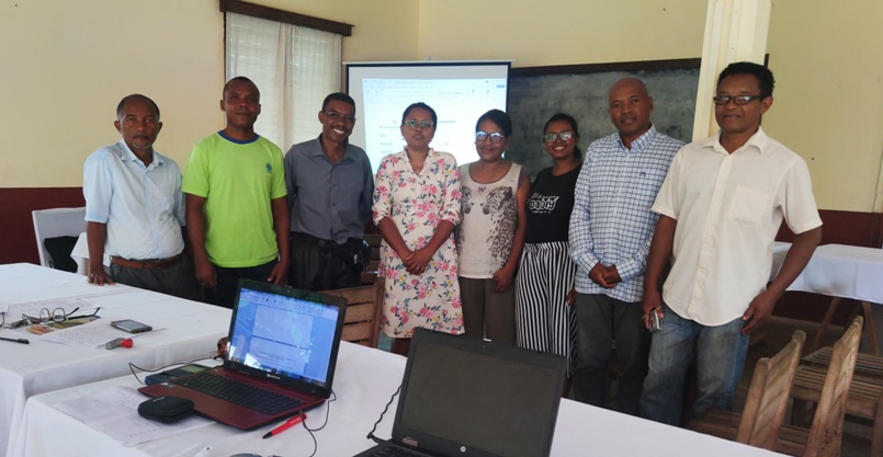 Bildet viser 8 personer