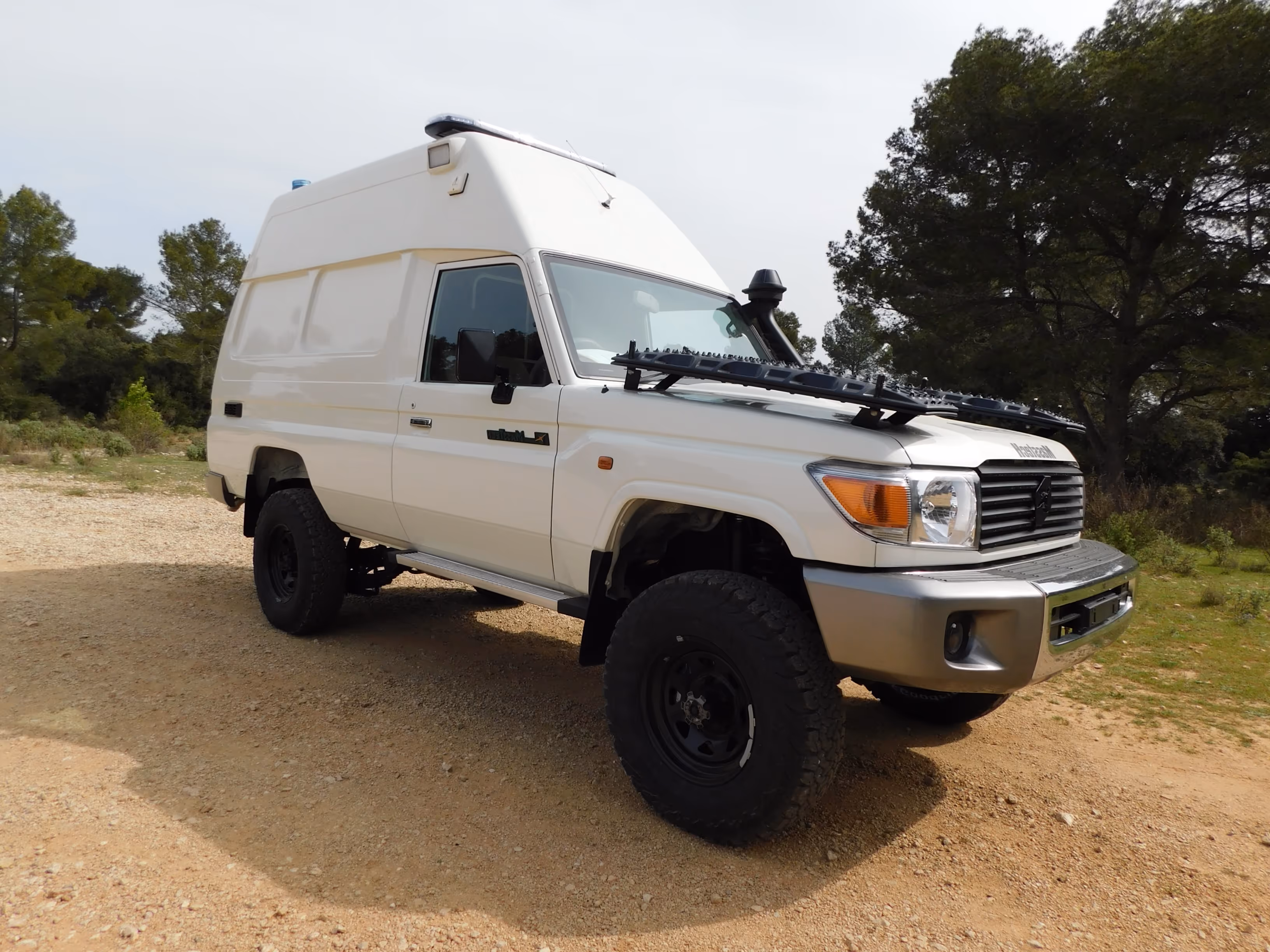 Masstech Ambulance Medium