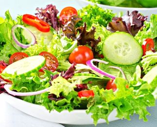 Herbs in salads? We give you some tips!