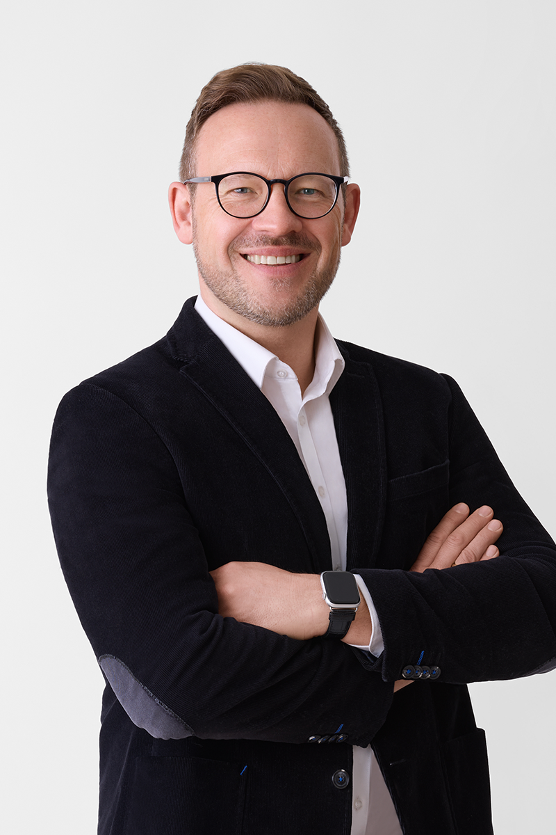 Dr. Martin Manzel, Fachanwalt für Migrationsrecht