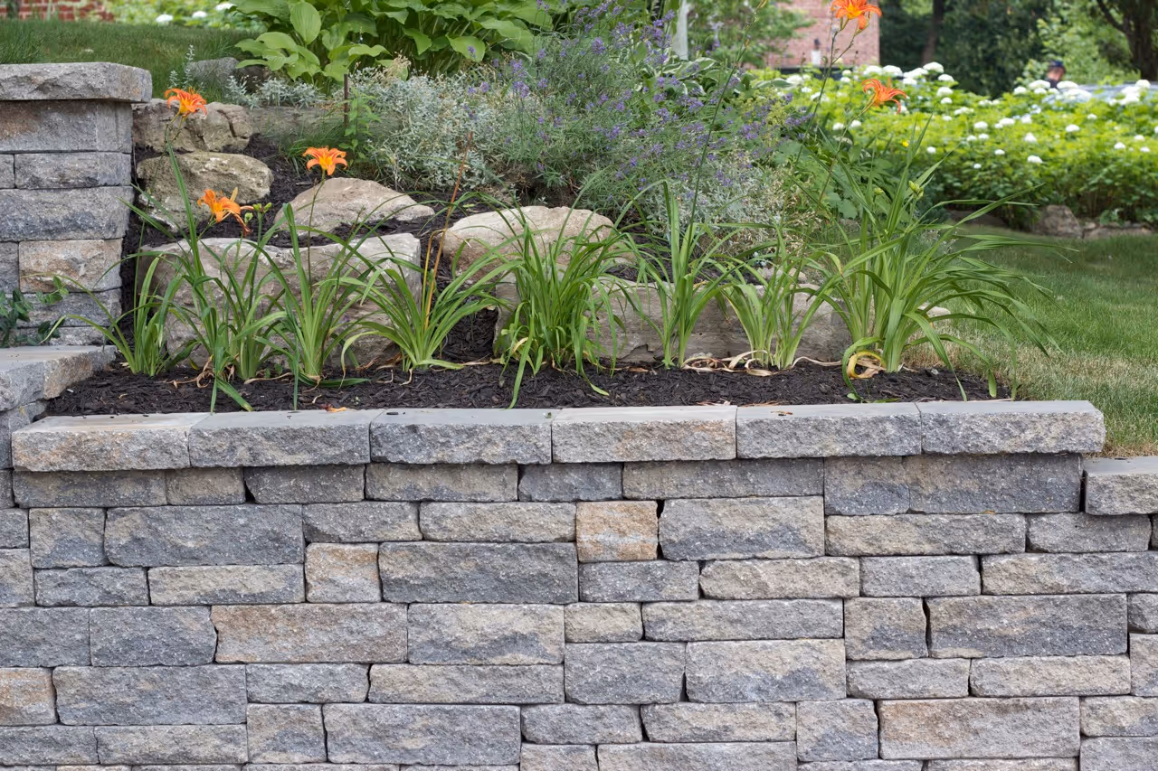 Retaining wall side profile