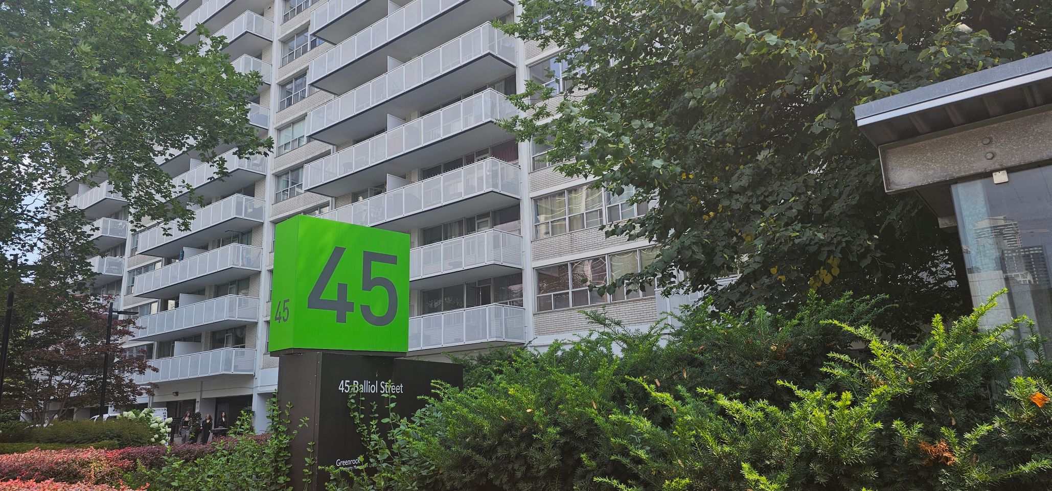 Balliol St Front Building Sign