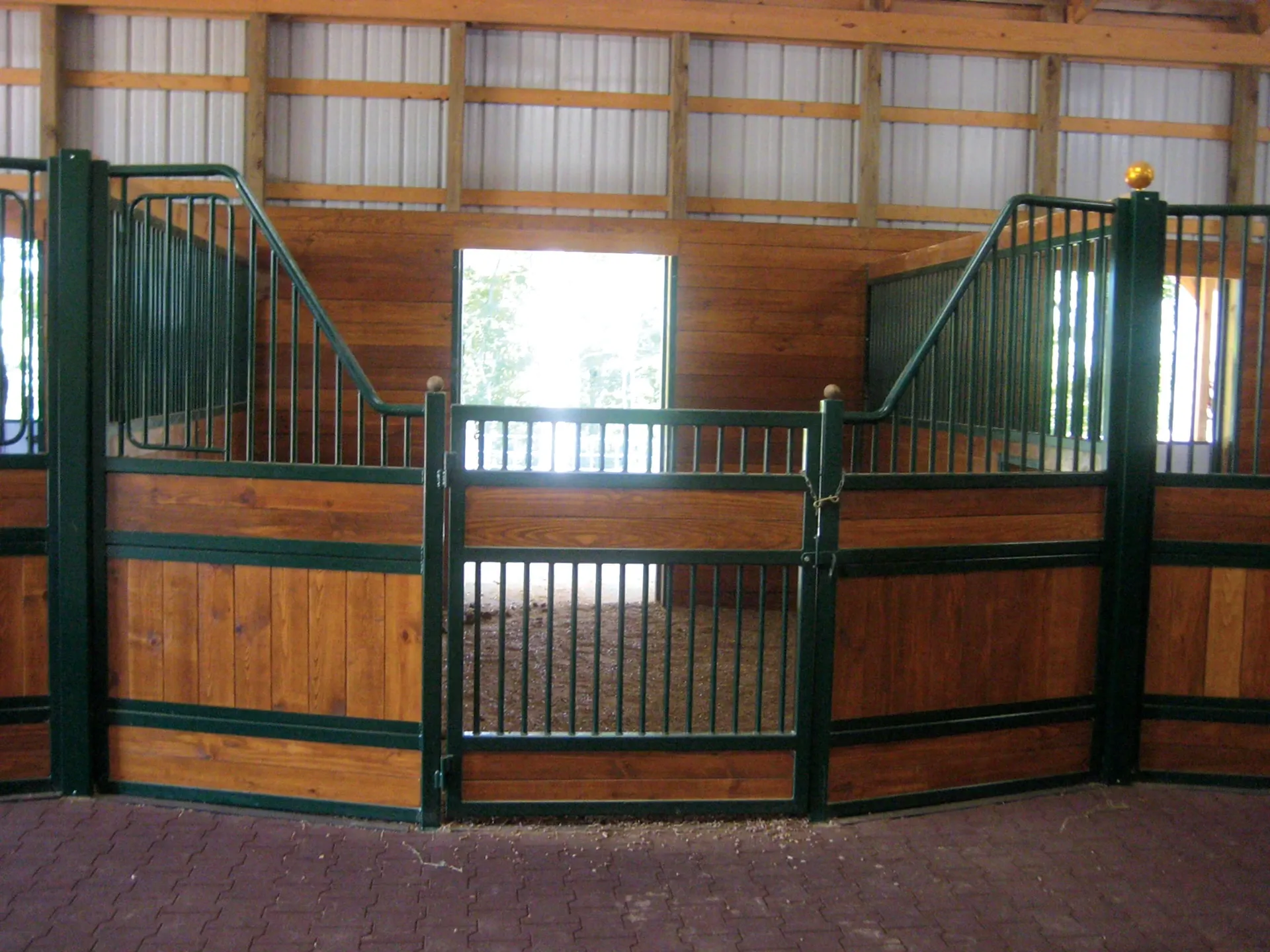 euro stall front gate green metal