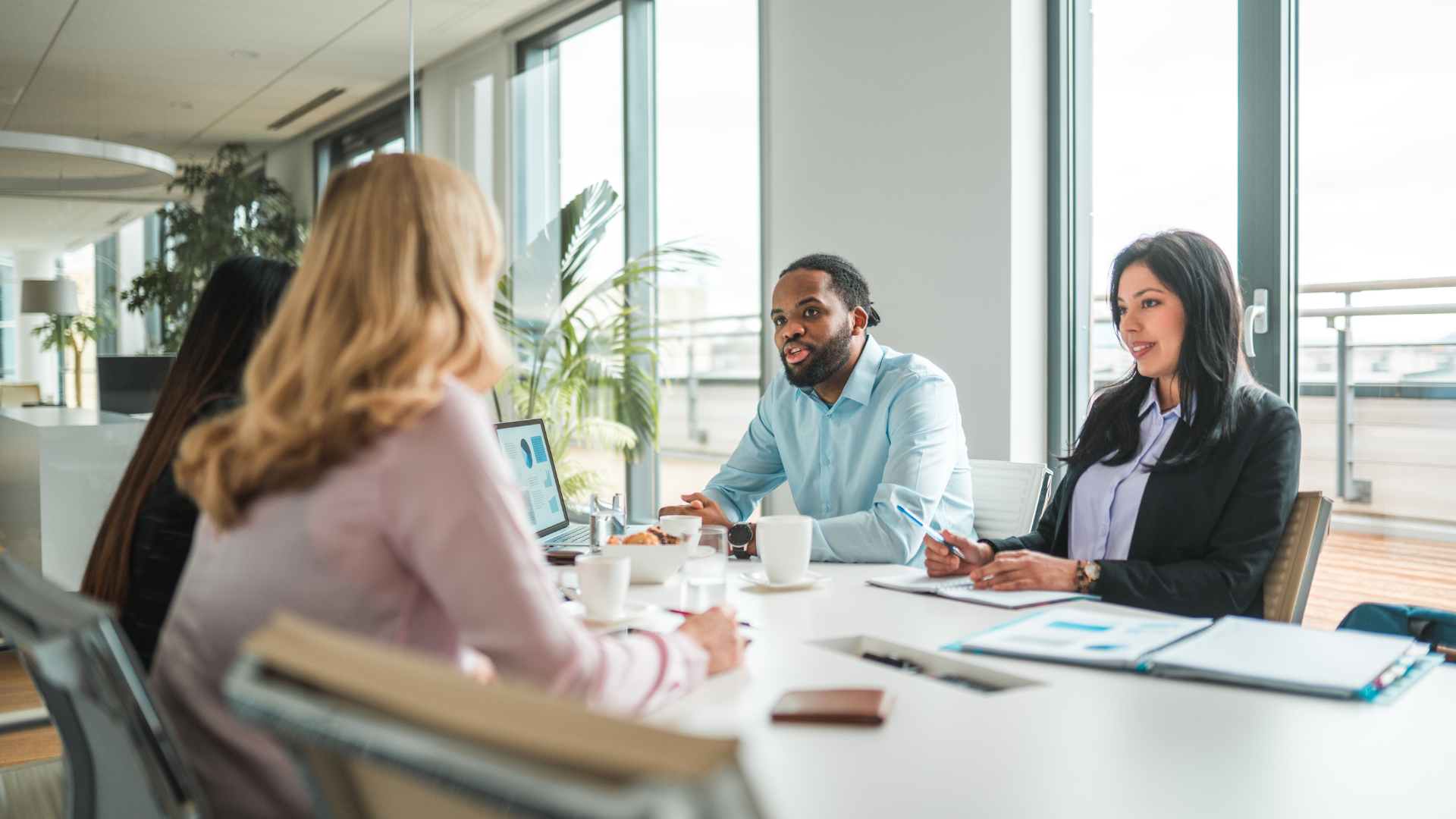Should I Start My Own Law Firm or Keep Working for One?