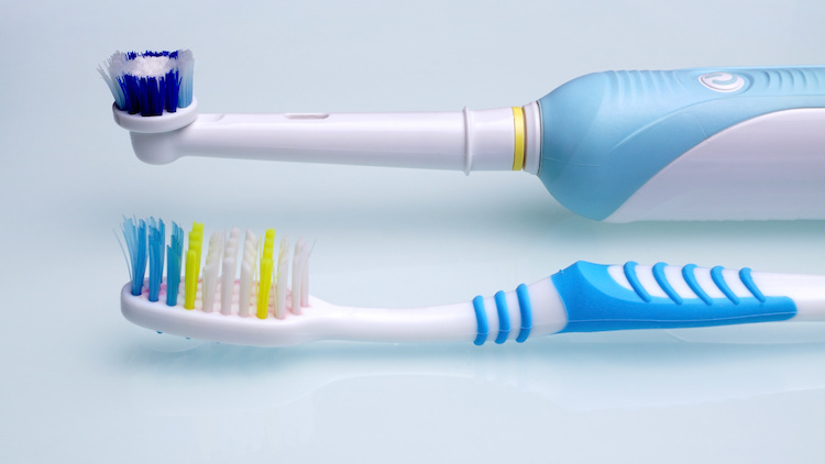 5 Reasons to Change Your Toothbrush Regularly