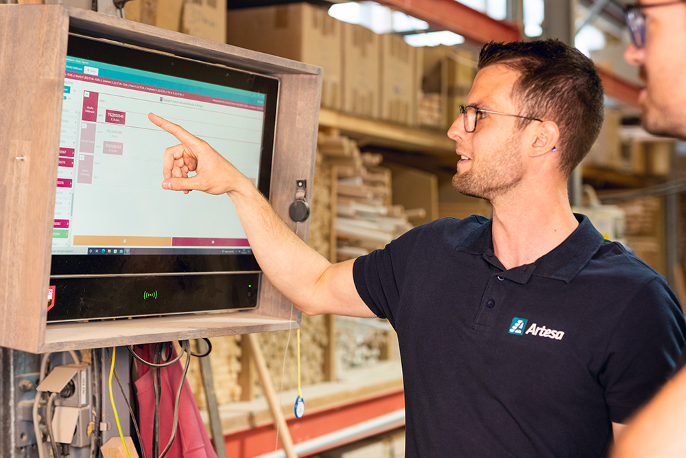 Einfache Zeiterfassung in der Fertigung.