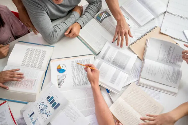 Estudios socioeconómicos laborales para evaluar candidatos 