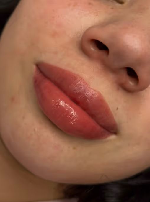 image of individual beautician at work