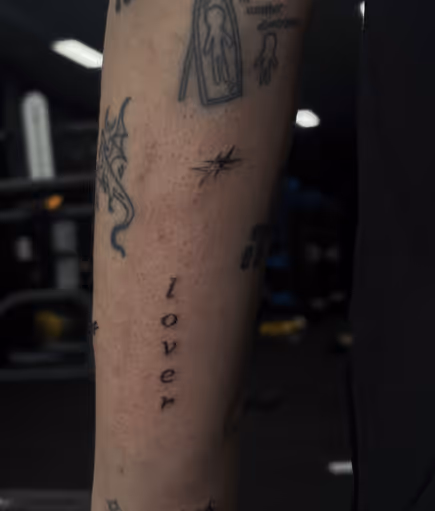 [headshot] image of customer