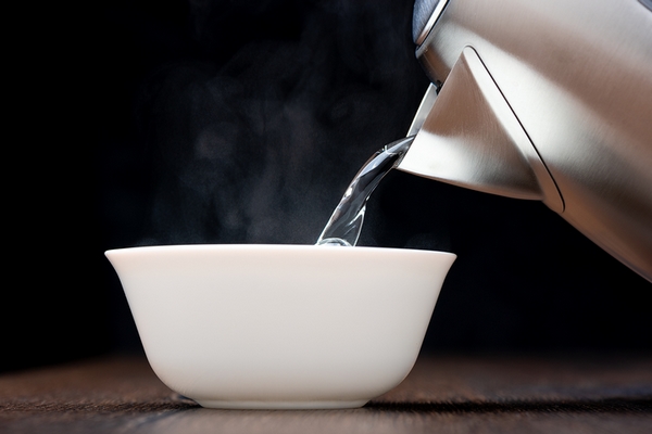 Steaming is a useful technique for treating clogged pores on forehead.