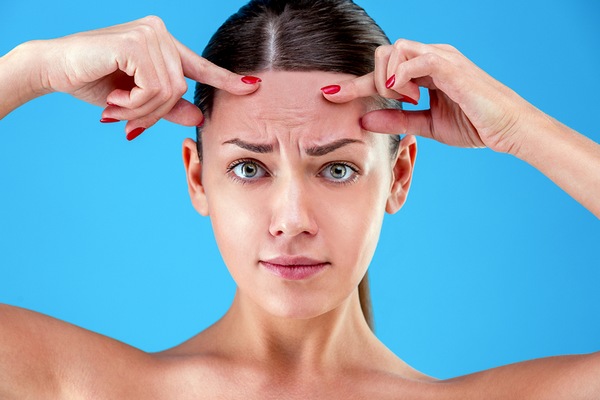 6 Early Warning Signs of Aging Skin