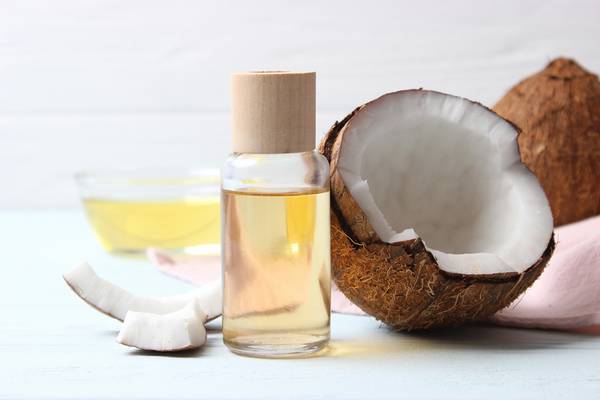 Coconut oil is one of the best home remedies to tighten your skin on the stomach.