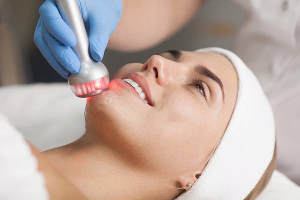 7 Best Benefits of Radio Frequency Skin Tightening
