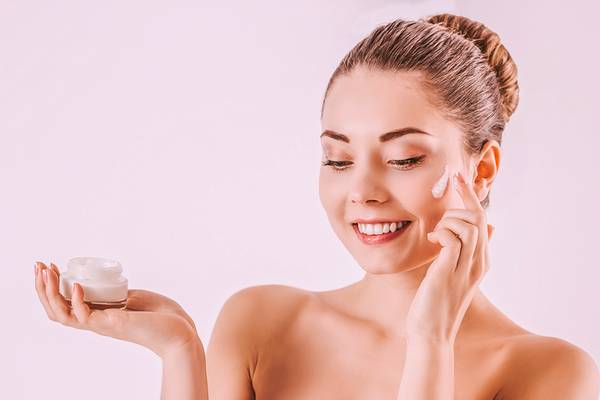 7 Home Remedies for Dry Skin on Face