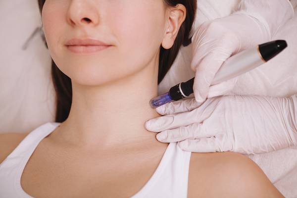 Mesotherapy treatment for neck lines