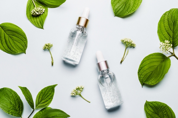 Retinol products are good remedies to remove deep forehead wrinkles.