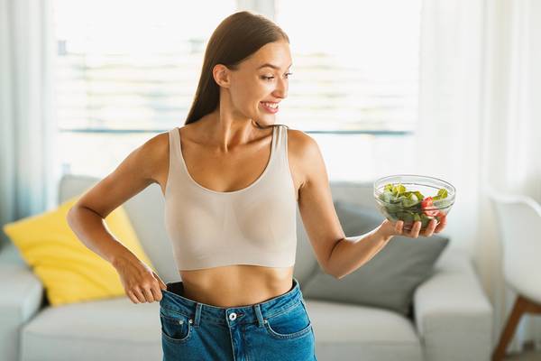 Get rid of a stomach pooch with a diet for stomach fat.