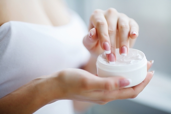 Natural soaps & hand moisturizers
