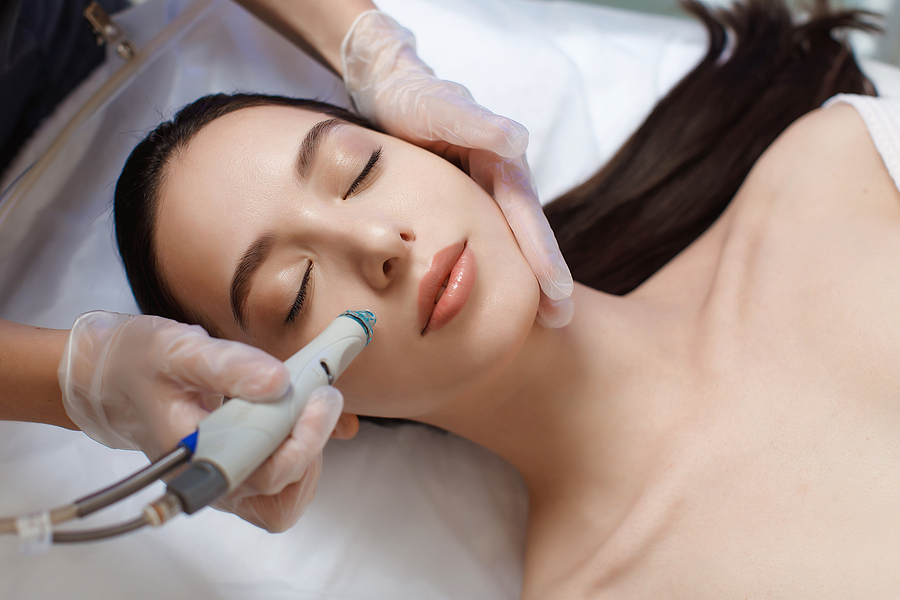Hydrafacial: Unveiling Radiant Skin Through Transformative Facial Rejuvenation