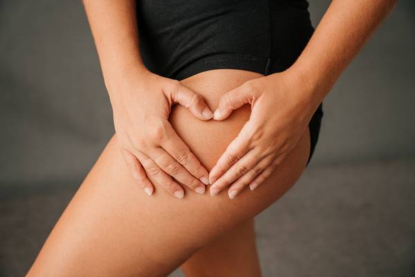 Hormonal factors can cause cellulite in the body.