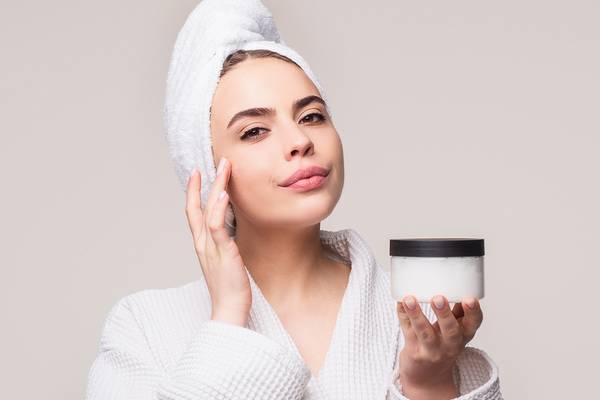 Some skincare products cause clogged pores