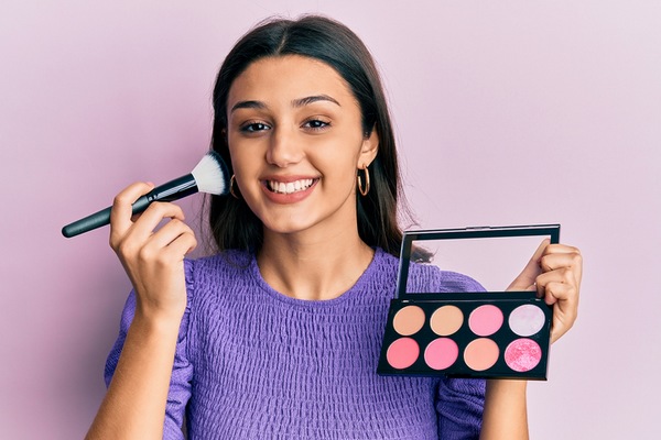 Can I wear makeup after a chemical peel?
