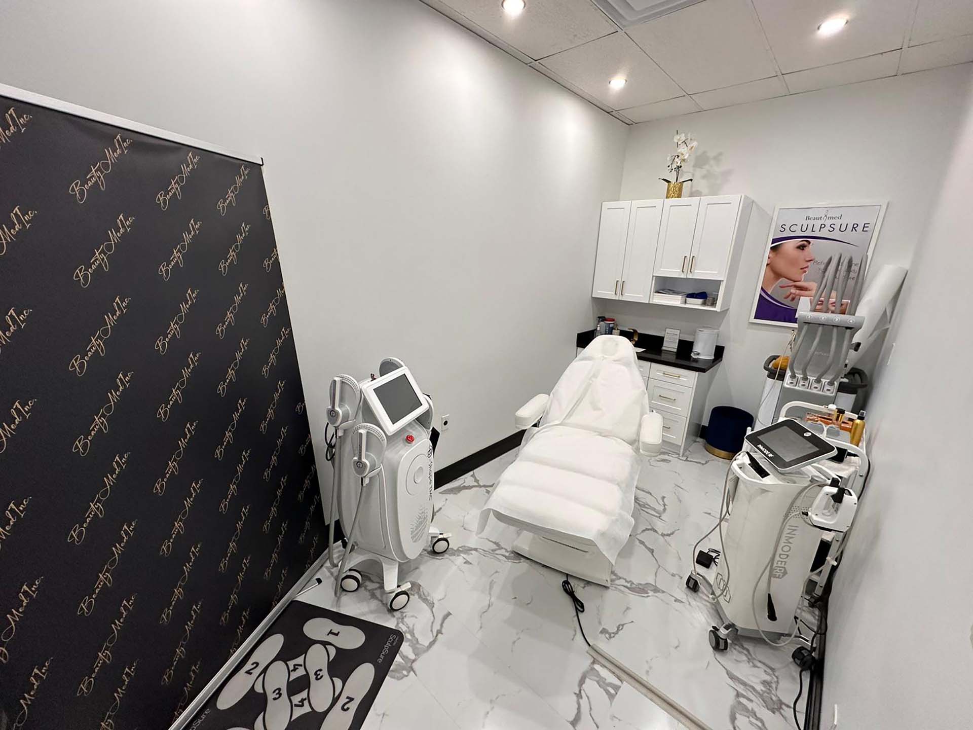Treatment Room 01