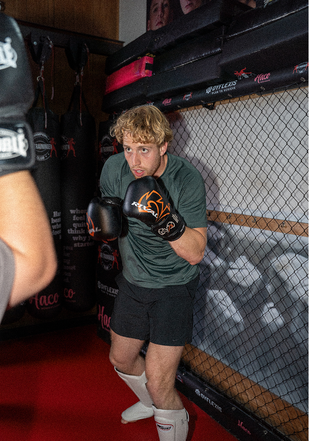 Kickboksen voor vrouwen – groepstraining bij ARJ Gym Den Haag