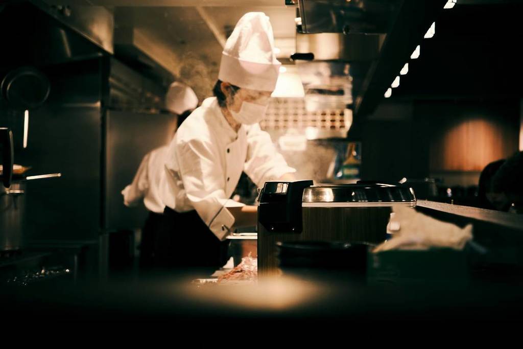cuisinier en cuisine