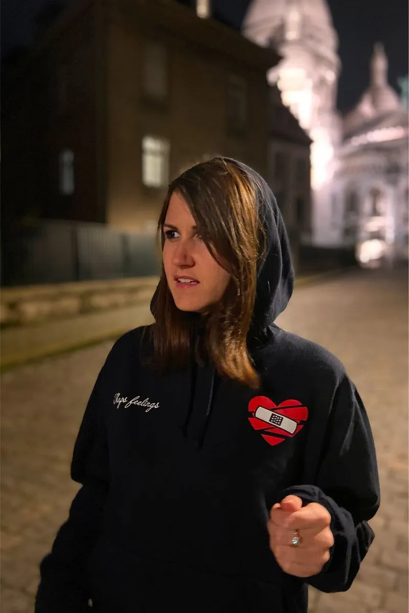 Person_wearing_a_hooded_sweatshirt