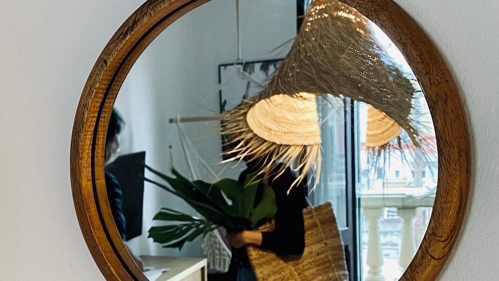 circle mirror with reflection
