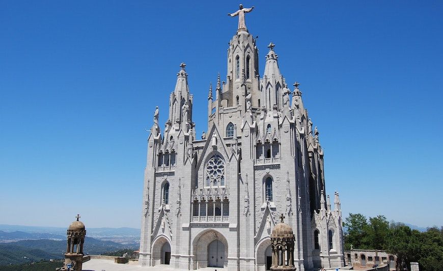 Iglesia del Sagrado Corazón en las montañas de Collserola