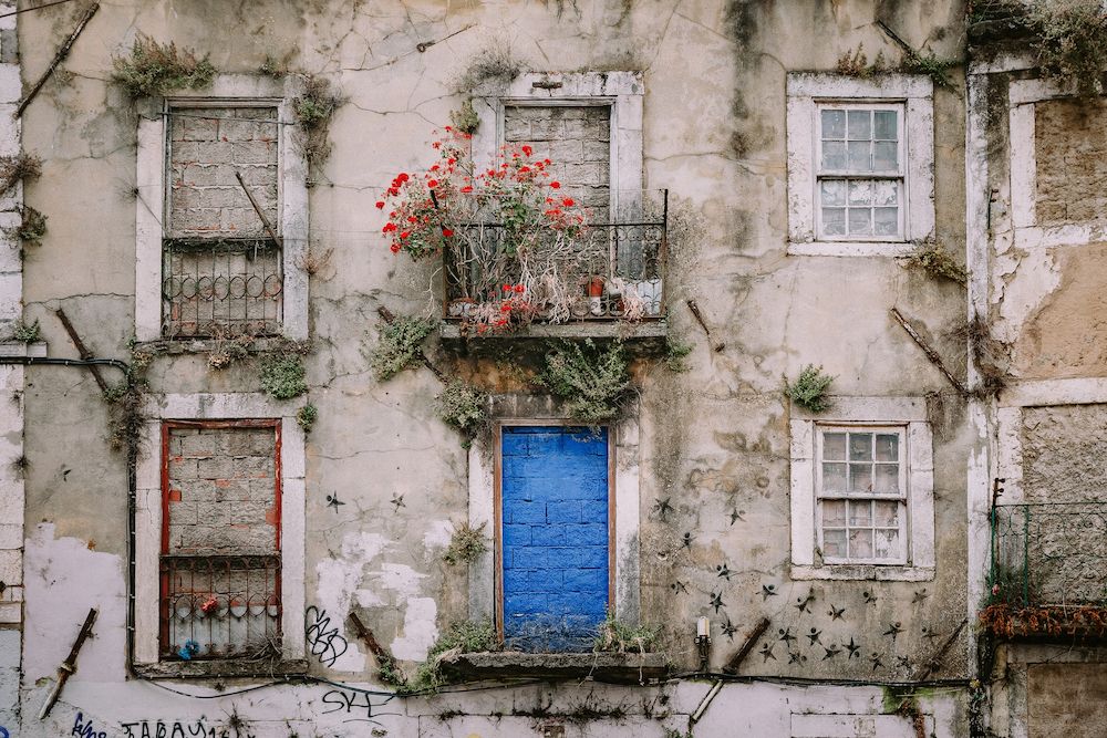 traditional lisbon house with blue door