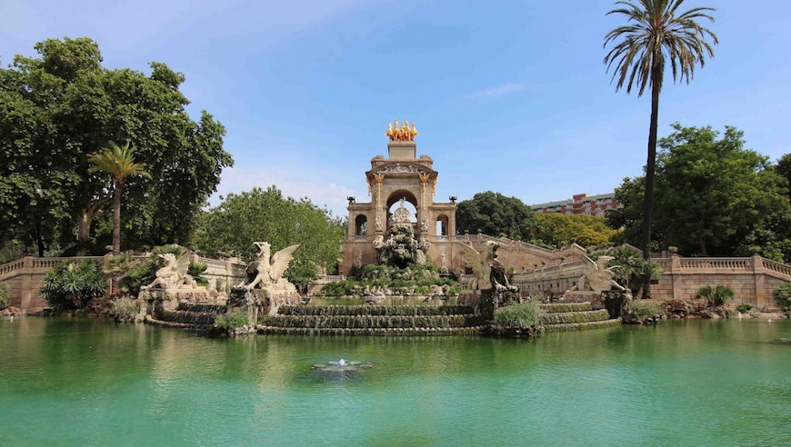 fountain in parc cuitadella