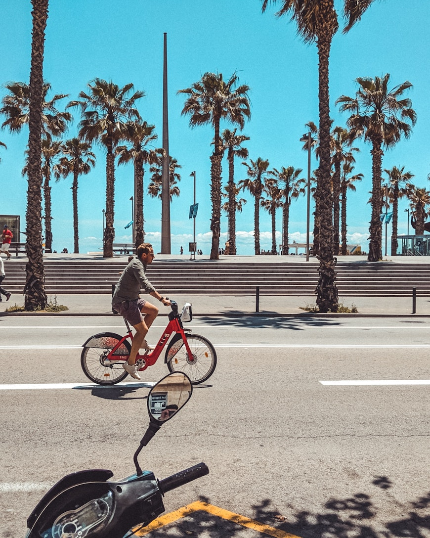 bikeing in barcelona