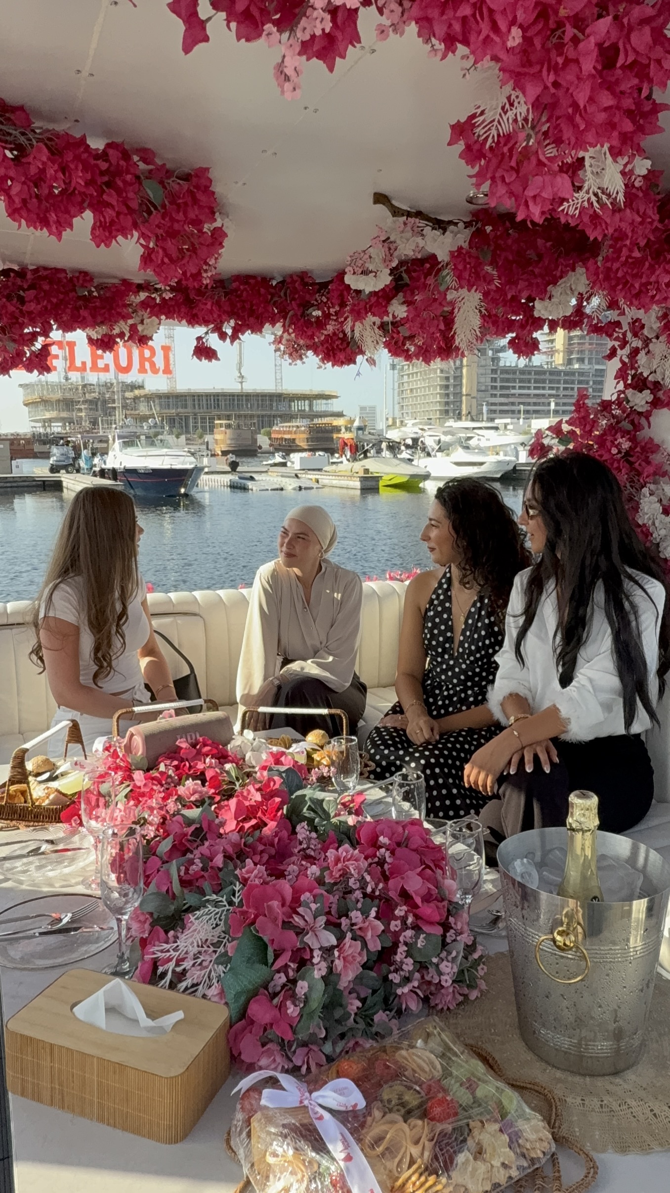 Plan the perfect marina love themed activity in Dubai with Mont Fleuri : the Valentines Week End at Mont Fleuri