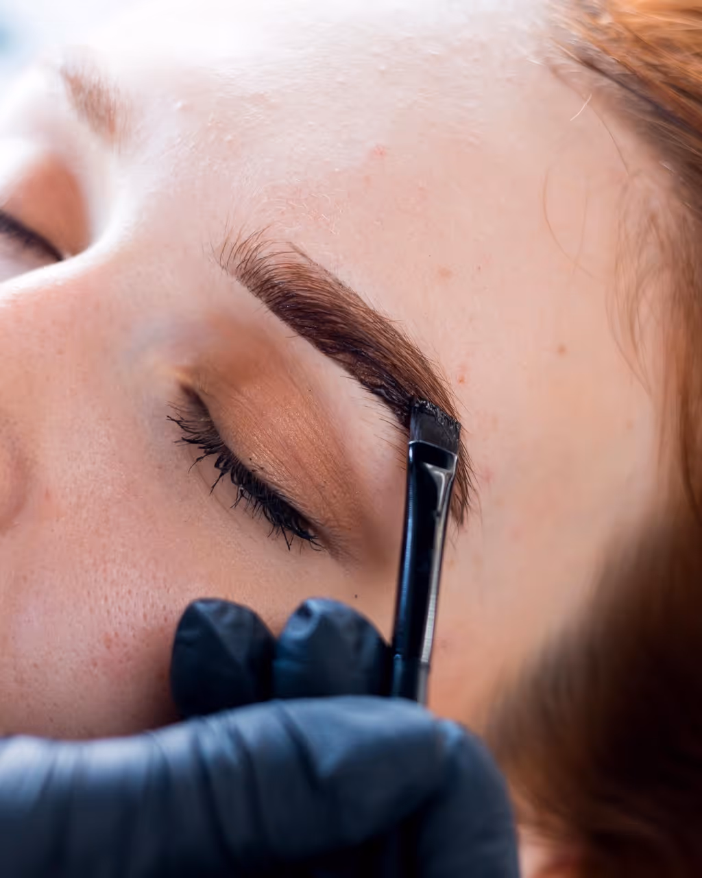 Brow Tint Longevity Myths: What Actually Fades Tint