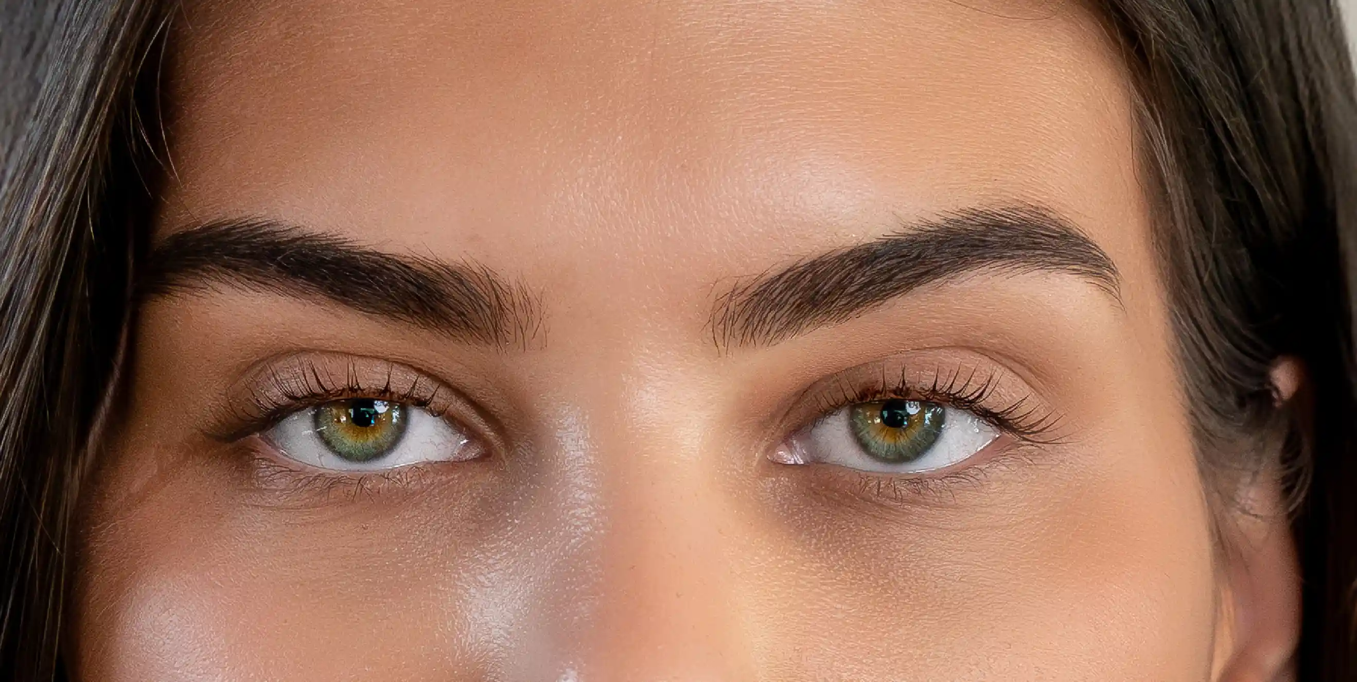 A Korean lash lift is a targeted treatment that lifts and curls your natural lashes from the root, so your eyes look more open, defined, and awake without relying on a curler or extensions. Inspired by advanced Korean lash lift techniques created for downward-facing, coarse, or stubborn lashes, this treatment follows a different approach from a traditional lash lift. What sets the Korean lash lift technique apart? It uses cysteamine hydrochloride-based solutions instead of traditional thioglycolate formulas, making it significantly gentler on natural lashes. The result is soft, lifted lashes that hold their curl for 6 to 8 weeks, so you can enjoy a low-maintenance look that suits a busy lifestyle in Dubai. If you are ready for a more gentle alternative to a traditional lash lift that still looks natural and refined, our expert technicians are here to help. Book your Korean lash lift appointment in Dubai and wake up to lashes that already look styled.