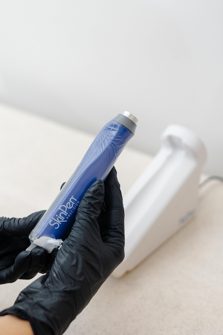 SkinPen microneedling device