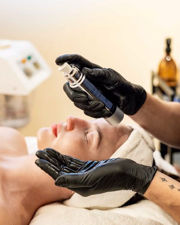 Applying serum