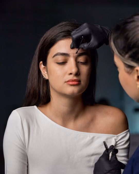 Mapping custom brows shape at Brau