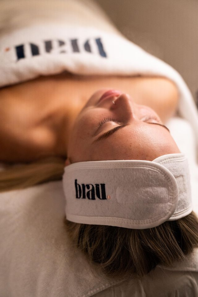 Best Facials for Summer in the UAE: Keep Your Skin Fresh in the Heat