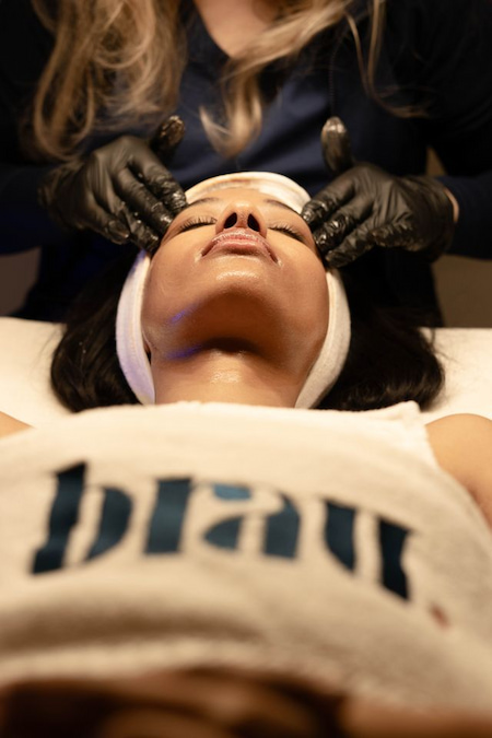Prepping skin for HydraPen treatment