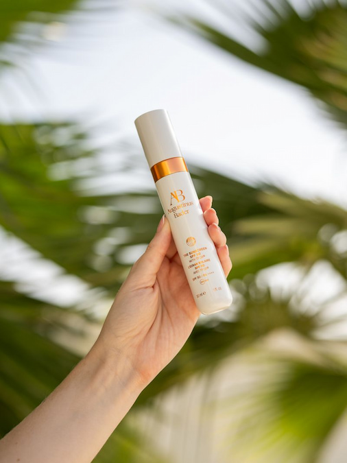 Using and re-applying SPF during the day