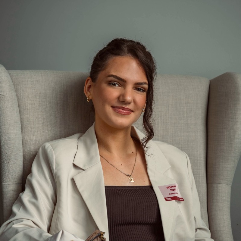 Winona Bak