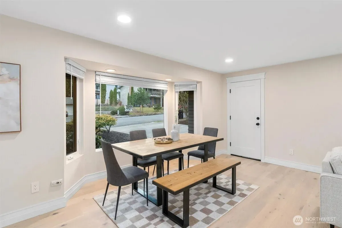 Modern custom home in Bellevue, WA